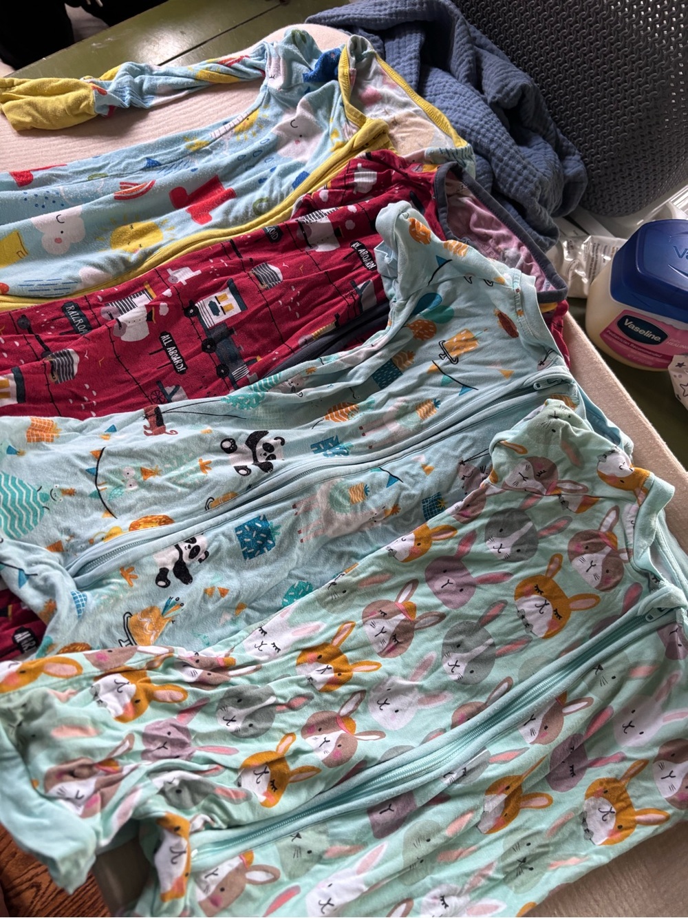 Little Sleepies 12-18 zippy bundle bamboo pajama lot